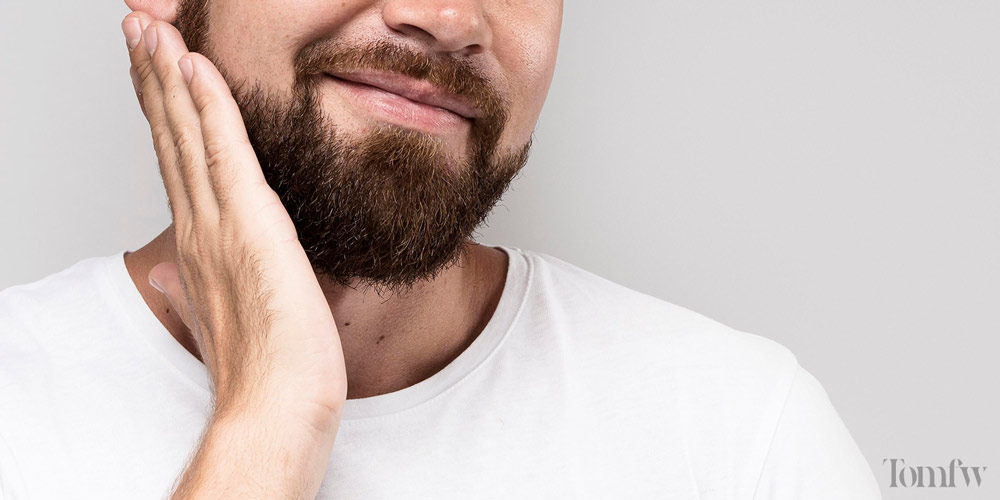 how to apply minoxidil foam for beard